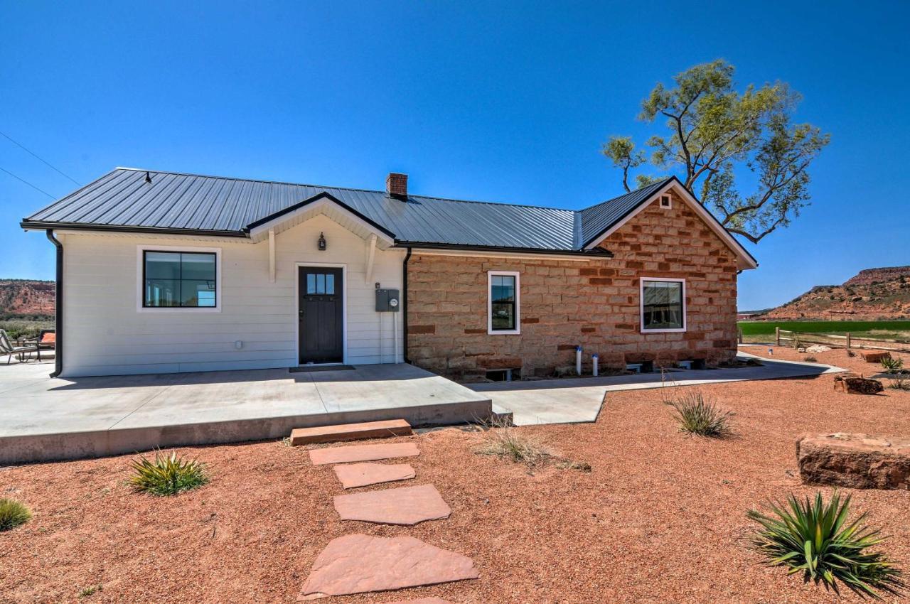 Modern Ranch House With Fire Pit And Valley Views Канаб Экстерьер фото